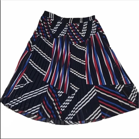 Roz & Ali Dresses & Skirts - Roz & Ali Pleated Red White Blue Skirt Size M
